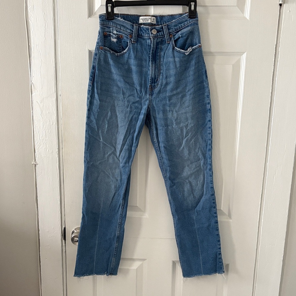 Abercrombie & Fitch Ultra High Rise Ankle Straight Jeans Curve Love